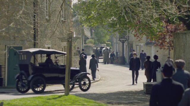 ファイル:00 Downton.jpg