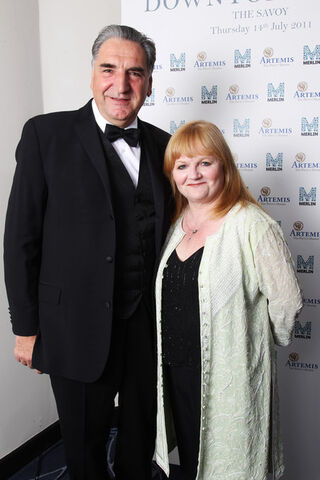 File:Evening Downton Abbey Raising Money Merlin UgD O4W7xKl.jpeg