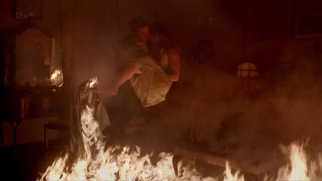 File:EdithsRescueS5E1.png