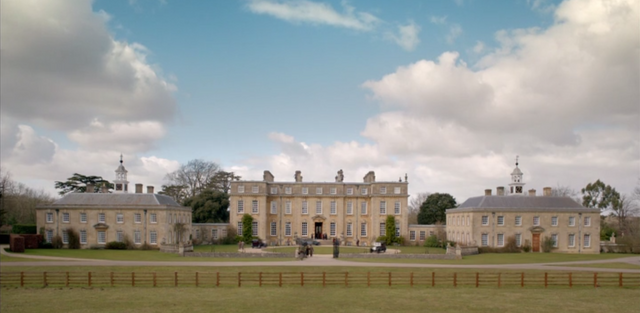 File:MallertonHallS6e1.png