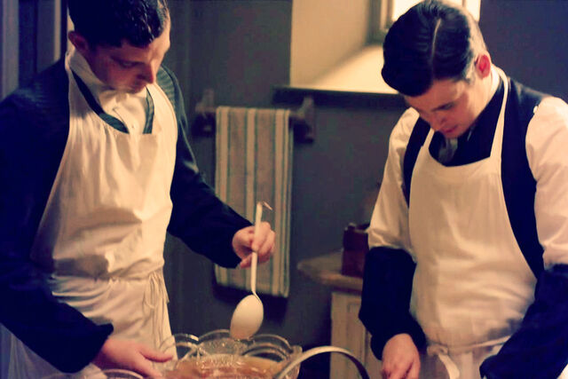 File:Parkbarrowcooking 1280.jpg
