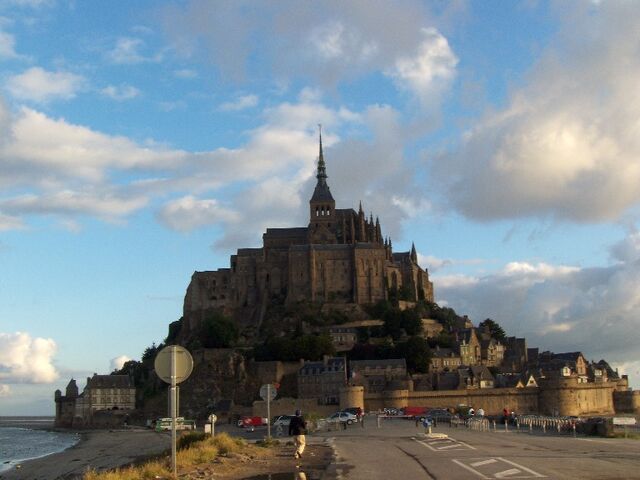 File:Le mont saint michel.jpg