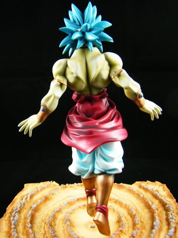 File:Broly resin modelkit b.jpg