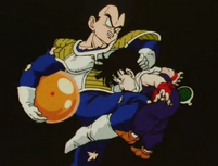 Vegeta colpisce Gohan nello stomaco.png