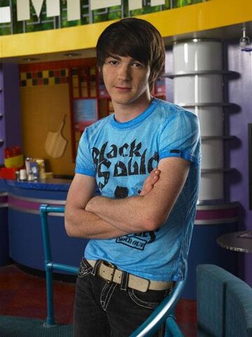 File:Drake-bell.jpg