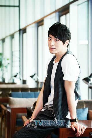 Archivo:Lee Joon Hyuk14.jpg