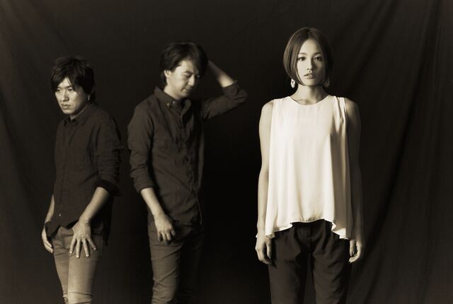 Archivo:StandingforyouPROMO.jpg