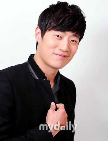 Archivo:Lee Hee Joon30.jpg