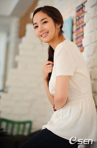 Archivo:Park Min Young22.jpg