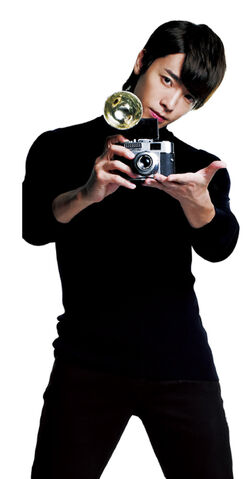 Archivo:Donghae 10.jpg