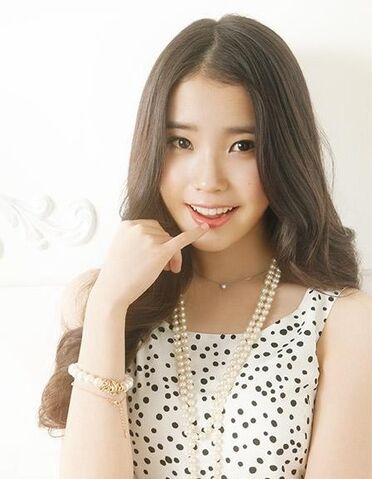 Archivo:IU-20.jpg