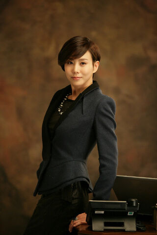 Archivo:Park Ye Jin3.jpg
