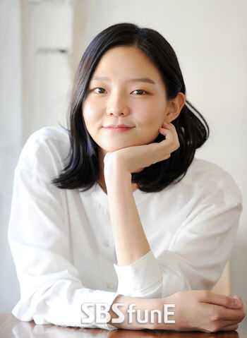 Archivo:Lee Som3.jpg