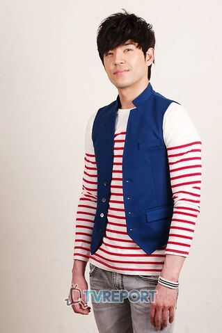Archivo:Sung Woong11.jpg