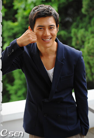 Archivo:Go Soo15.jpg