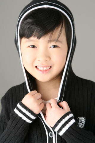 Archivo:Choi Hee Won5.jpg