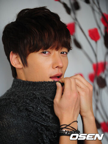 Archivo:Choi Jin Hyuk13.jpg