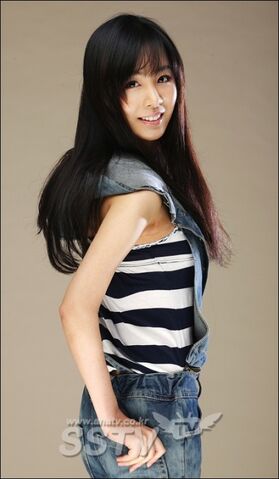 Archivo:Moon Bo Ra.jpg