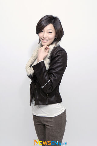 Archivo:Lee El5.jpg
