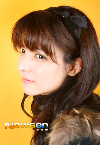 Archivo:Fujii Mina5.jpg