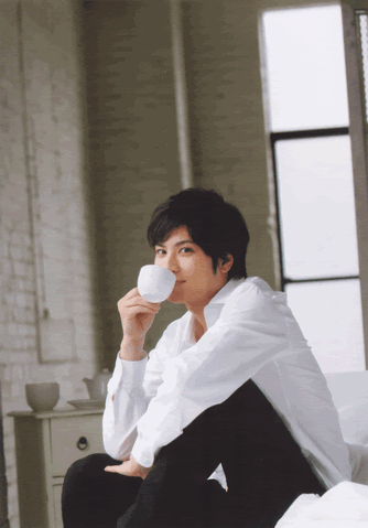 Archivo:Takiguchi Yukihiro7.gif