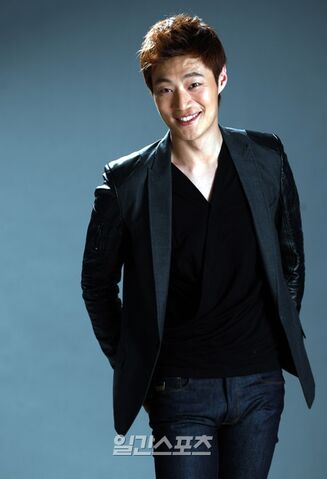 Archivo:Lee Hee Joon8.jpg