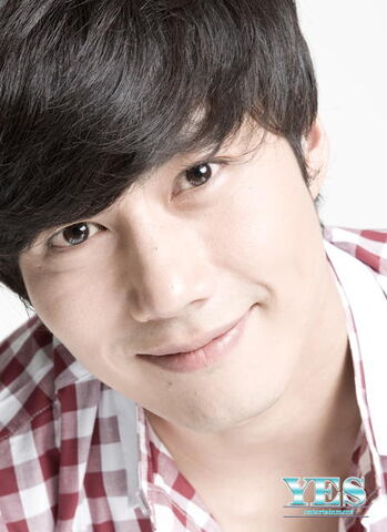 Archivo:Park Young Jin7.jpg