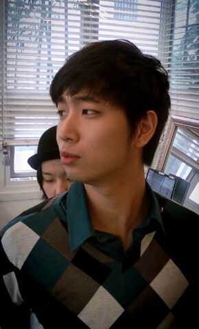 Archivo:Theactionjinha1015.jpg