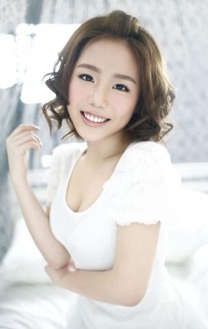Archivo:313px-Gok um jo lottle girls 473949.jpg