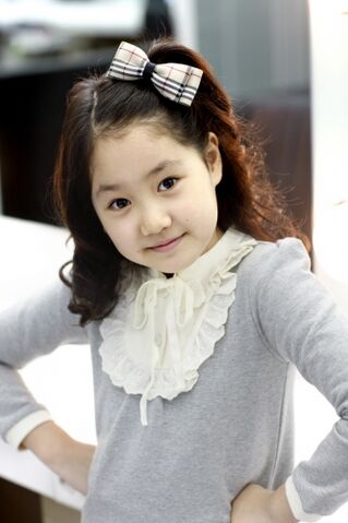 Archivo:Jin Ji Hee.jpg