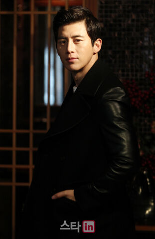 Archivo:Go Soo27.jpg