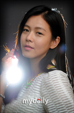 Archivo:Kyung Soo Jin20.jpg