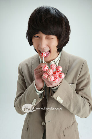 Archivo:Hyun Woo10.jpg