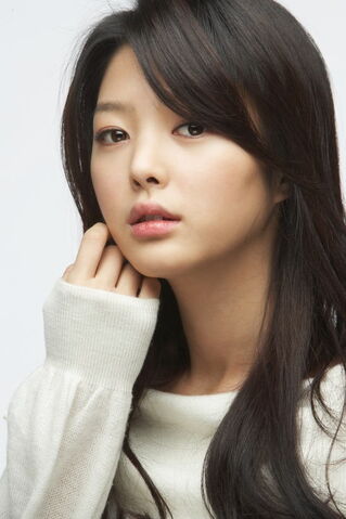 Archivo:Uhm Hyun Kyung6.jpg