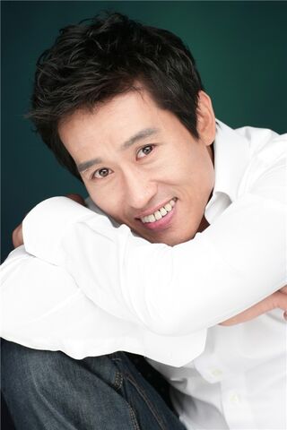 Archivo:Jo Hee Bong1.jpg