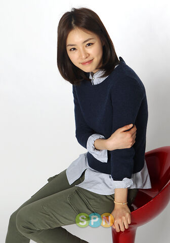 Archivo:Lee Yeon Hee13.jpg