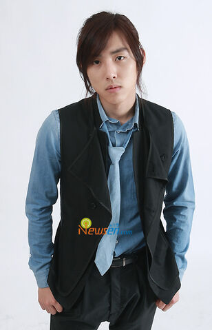 Archivo:Baek Sung Hyun10.jpg