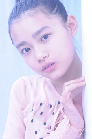 Archivo:Sugisaki Hana.jpg