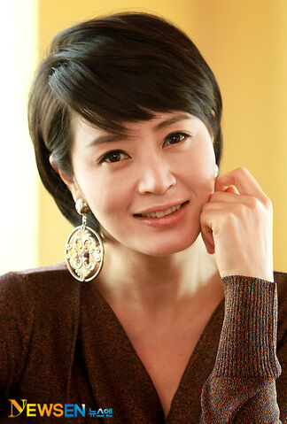 Archivo:Kim Hye Soo9.jpg