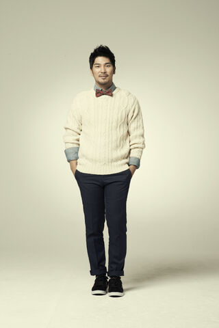 Archivo:Young Jae3.jpg