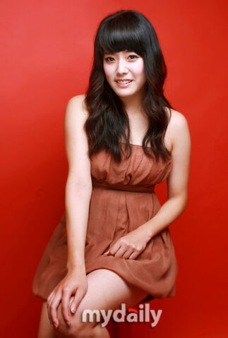 Archivo:Yoon Yi Na3.jpg