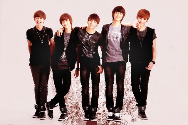 Archivo:Together-shinee-19814481-2475-1650.jpg