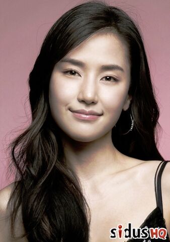 Archivo:Gong Hyun Joo.jpg