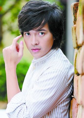 Archivo:Ronadech Wongsaroj 04.jpg