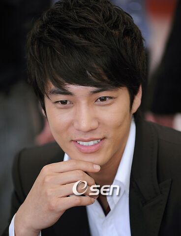 Archivo:Joo Sang Wook2.jpg