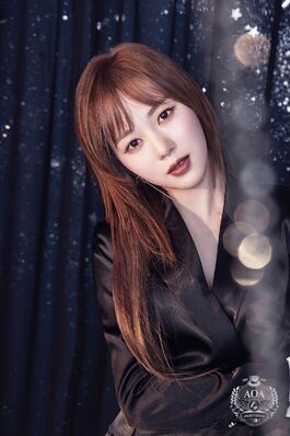 Mina014.jpg