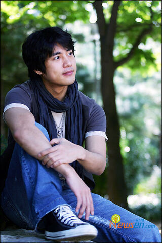 Archivo:Go Joo Won2.jpg