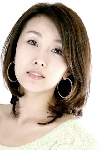 Archivo:Lee Hyun Kyung.jpg