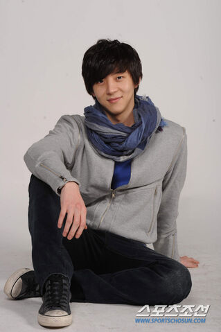 Archivo:Park Yoo Hwan11.jpg
