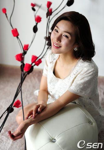 Archivo:Park Tam Hee7.jpg